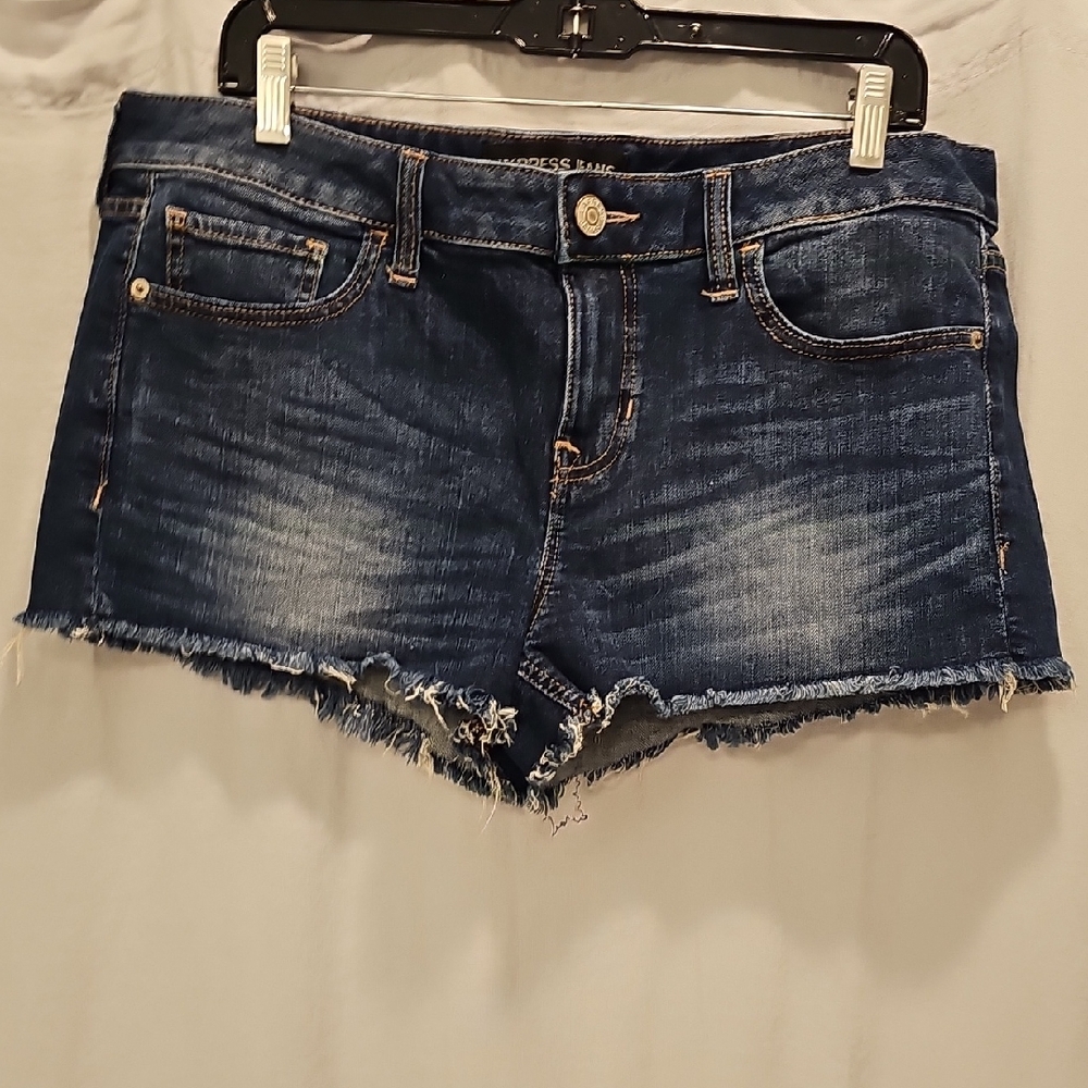 Express Low Rise Women's Blue Denim Shorts - EUC
